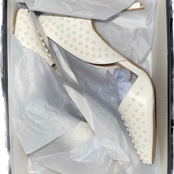 NWOT French Connection forever studded pumps in white - Picture 2 of 4